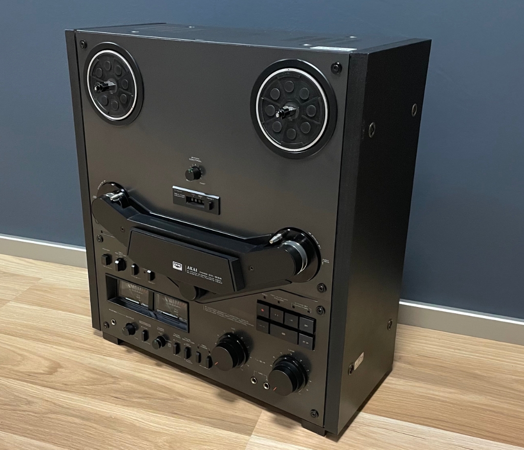 AKAI GX-636 Black po kompletní renovaci.